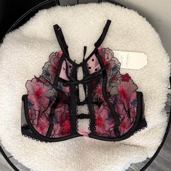 For Love & Lemons Zinnia Embroidered High Neck Bra - Picture 2 of 5